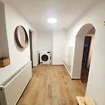 Apartament Joy City Semenicului 2